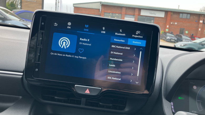 Toyota Yaris 1.5 Hybrid Design 5dr CVT Hybrid Hatchback